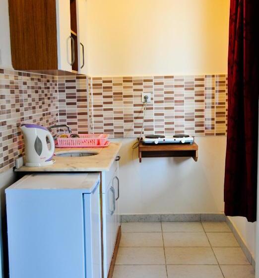 패밀리 룸, Mi̇tos