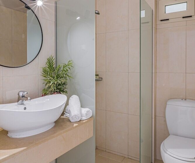 高级工作室, Notos Heights Hotel & Suites