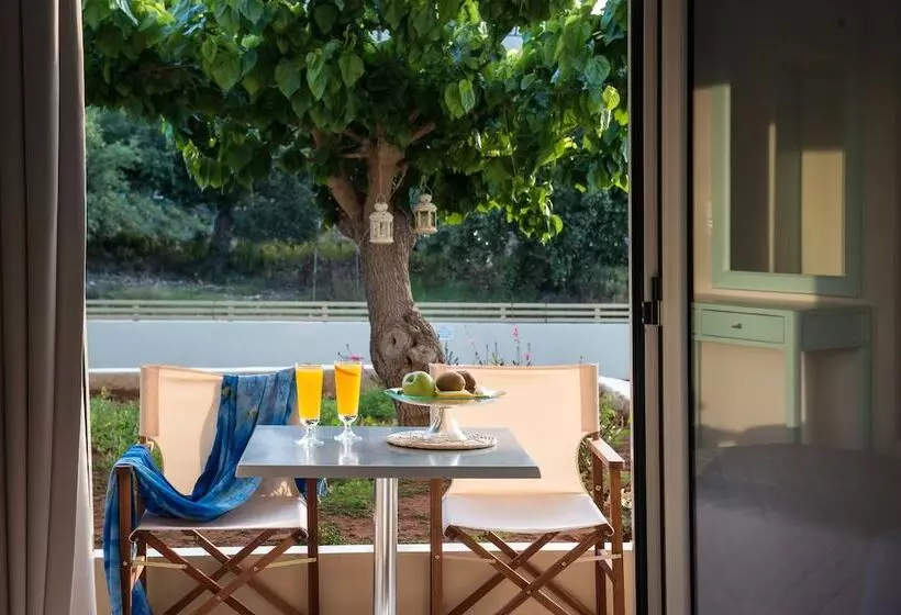Mini deluxe suite with sea view, Notos Heights Hotel & Suites