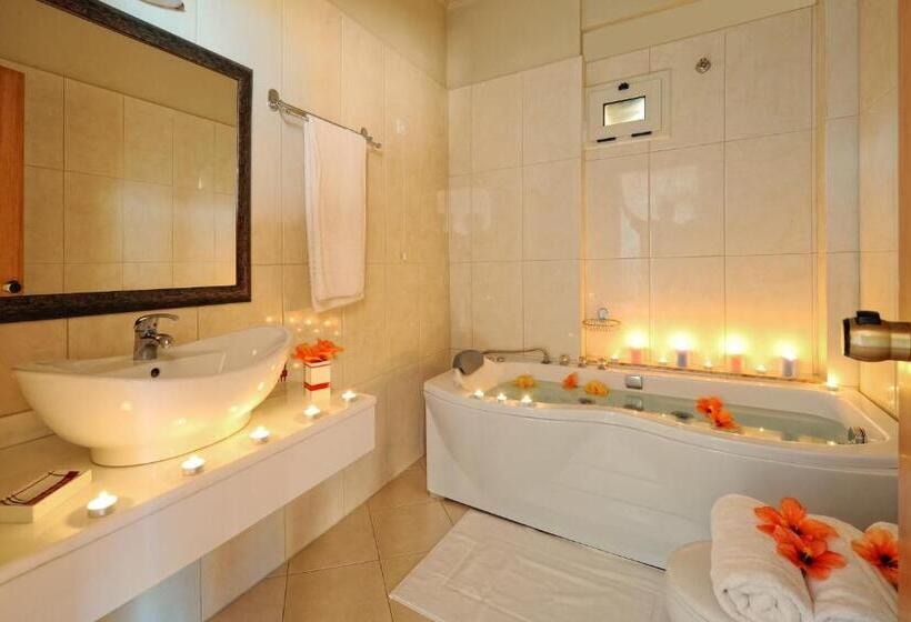 家庭套房, Notos Heights Hotel & Suites