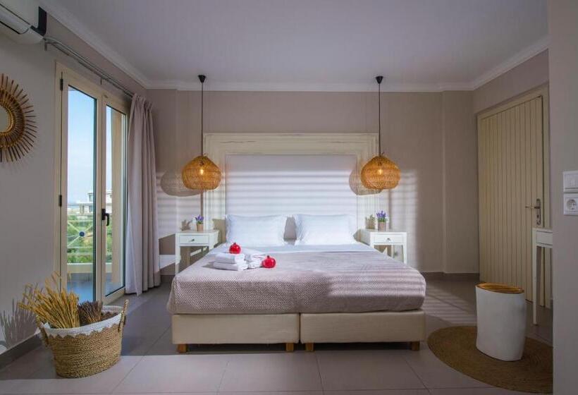 Mini deluxe suite with sea view, Notos Heights Hotel & Suites