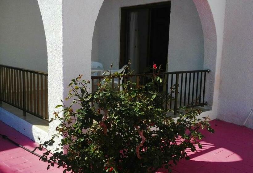 스탠다드 스튜디오, Florence Hotel Apartments