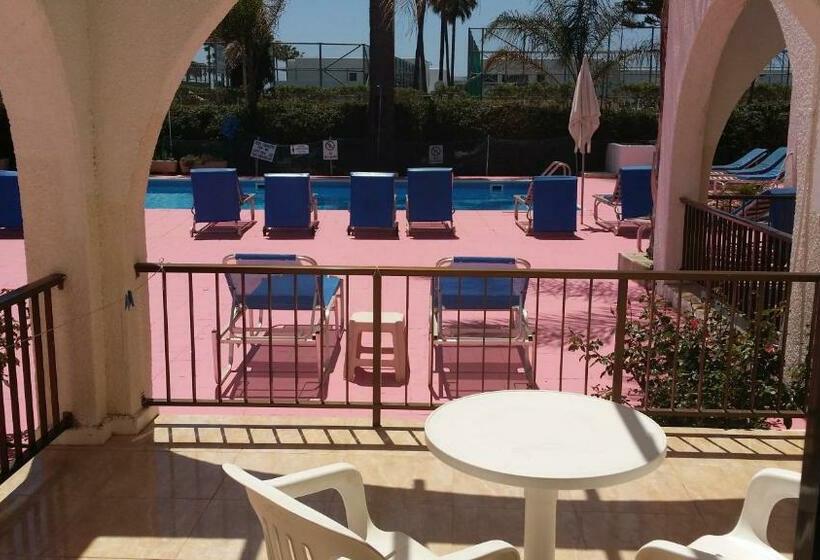 스탠다드 스튜디오, Florence Hotel Apartments