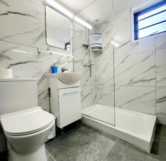 스탠다드 스튜디오, Florence Hotel Apartments