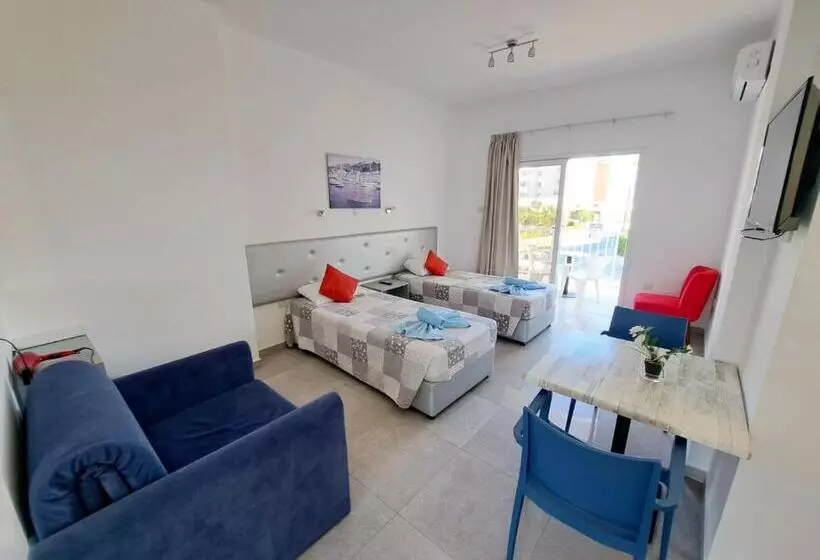 سوییت جونیور, Florence Hotel Apartments
