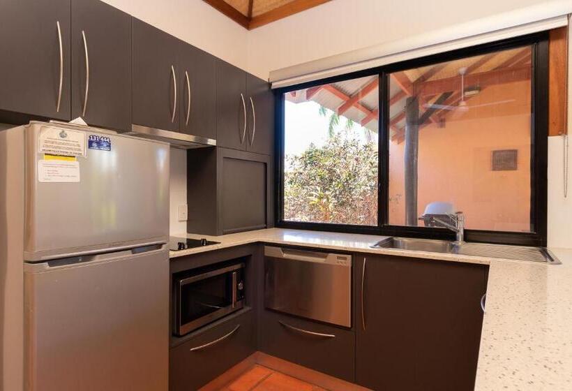 إستوديو قياسى, Bali Hai Resort & Spa