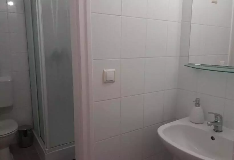 ファミリールーム, Bartók Tér Panzió