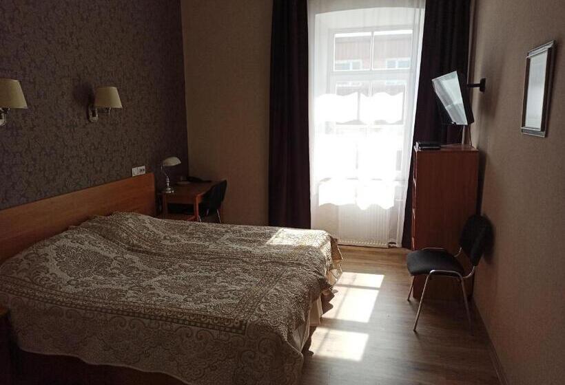 اتاق استاندارد, Central