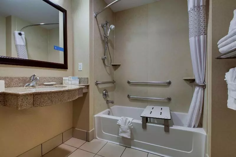 キングサイズベッドのスタンダードルーム, Hampton Inn & Suites Denver Littleton