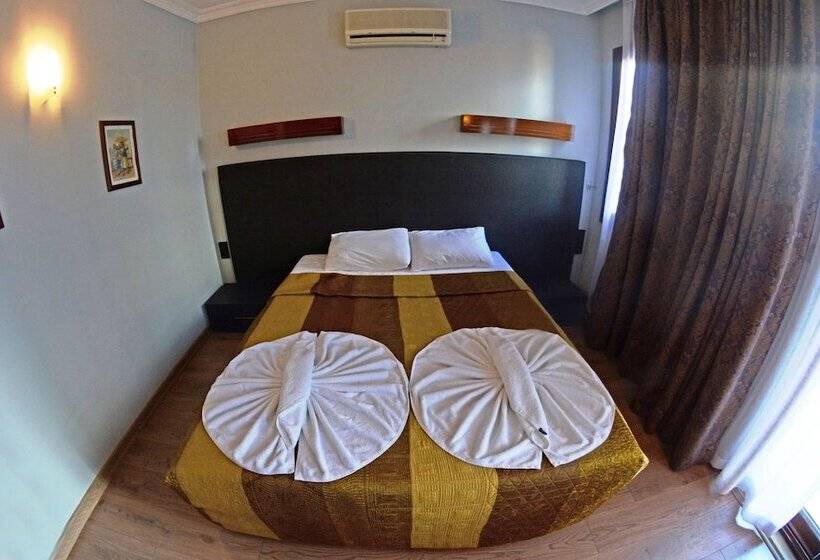 家庭间, Hisar Holiday Club