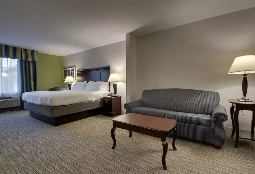 スイート, Holiday Inn Express Hotel & Suites Middleboro Raynham, An Ihg