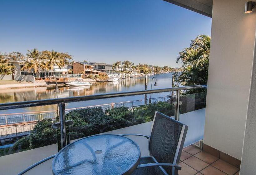 Standard studio with river view, Laguna