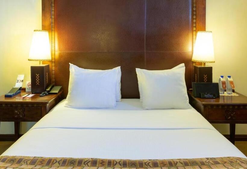 سوییت جونیور, The African Regent