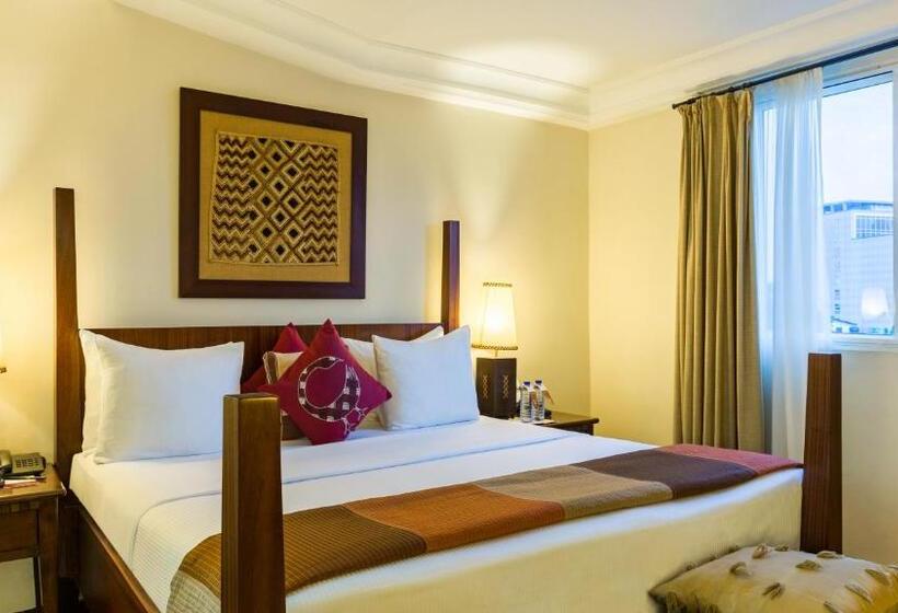 سوییت جونیور لوکس, The African Regent