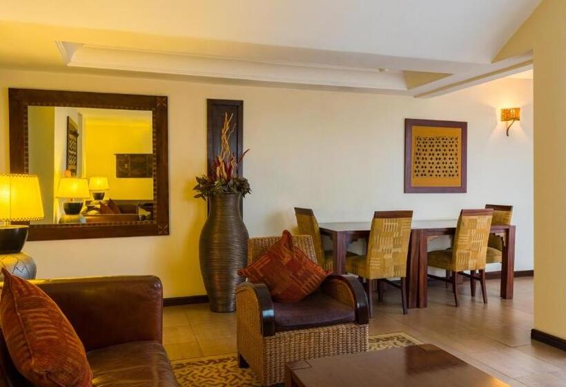 سوئیت با بالکن, The African Regent