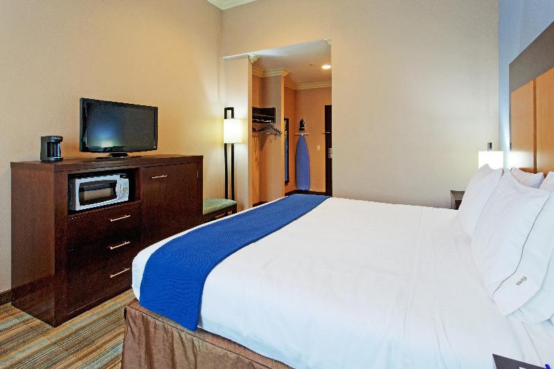 带大床的豪华间, Holiday Inn Express Benicia, An Ihg