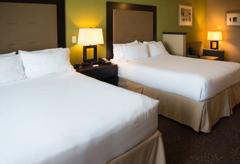 Люкс, Holiday Inn Express Hotel & Suites Northwood By Ihg