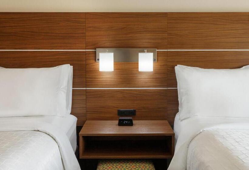 スイート, Holiday Inn Express & Suites Searcy, An Ihg