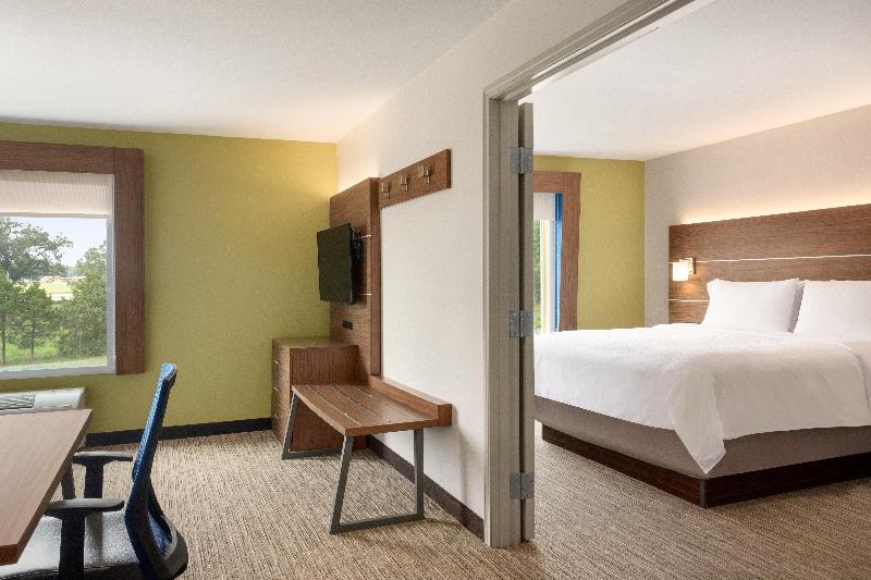 스위트 킹사이즈 침대, Holiday Inn Express & Suites Searcy, An Ihg