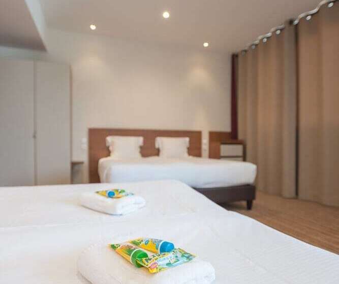 اتاق خانوادگی, Lyonouest