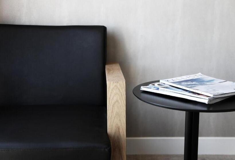 اتاق استاندارد با بالکن, Radisson Blu Resort & Spa, Ajaccio Bay