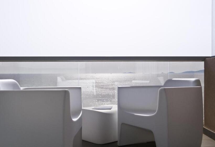 اتاق پرمیوم با چشم‌انداز دریا, Radisson Blu Resort & Spa, Ajaccio Bay