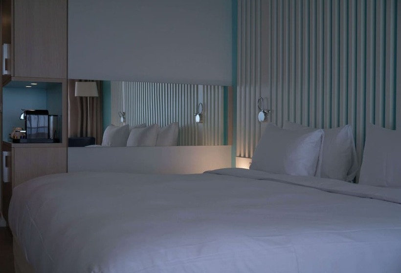 اتاق پرمیوم با چشم‌انداز دریا, Radisson Blu Resort & Spa, Ajaccio Bay