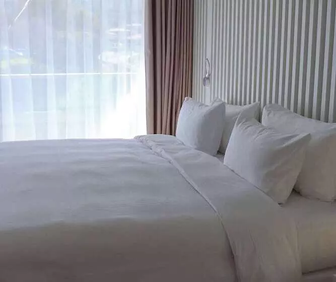 اتاق خانوادگی, Radisson Blu Resort & Spa, Ajaccio Bay