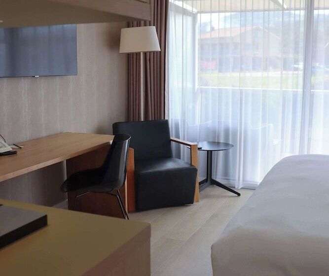 اتاق خانوادگی, Radisson Blu Resort & Spa, Ajaccio Bay