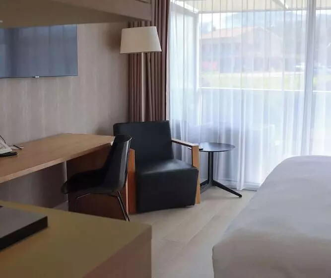 اتاق خانوادگی, Radisson Blu Resort & Spa, Ajaccio Bay