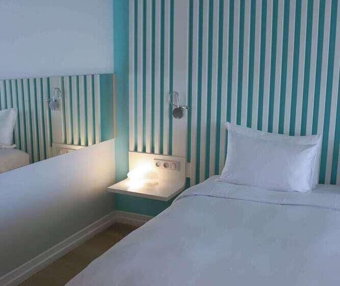 اتاق پرمیوم با چشم‌انداز دریا, Radisson Blu Resort & Spa, Ajaccio Bay