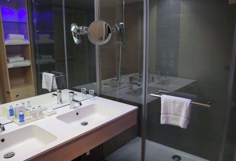 اتاق خانوادگی, Radisson Blu Resort & Spa, Ajaccio Bay