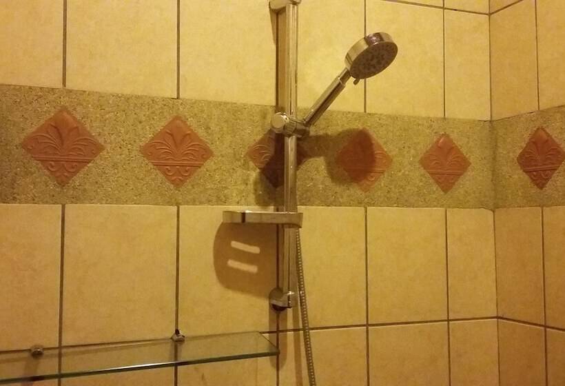 غرفة قياسية, Royal Phawadee Village Patong   2 Minutes Walk To The Beach