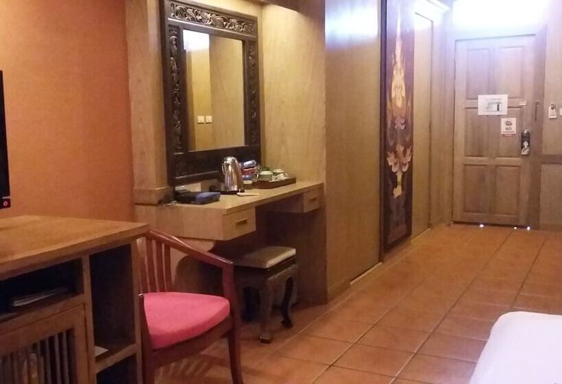 غرفة ديلوكس, Royal Phawadee Village Patong   2 Minutes Walk To The Beach