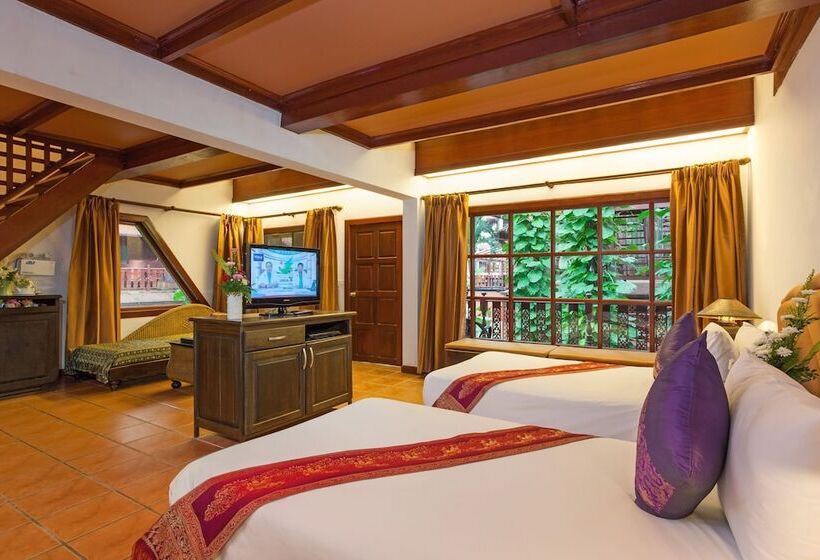 جناح عائلي, Royal Phawadee Village Patong   2 Minutes Walk To The Beach