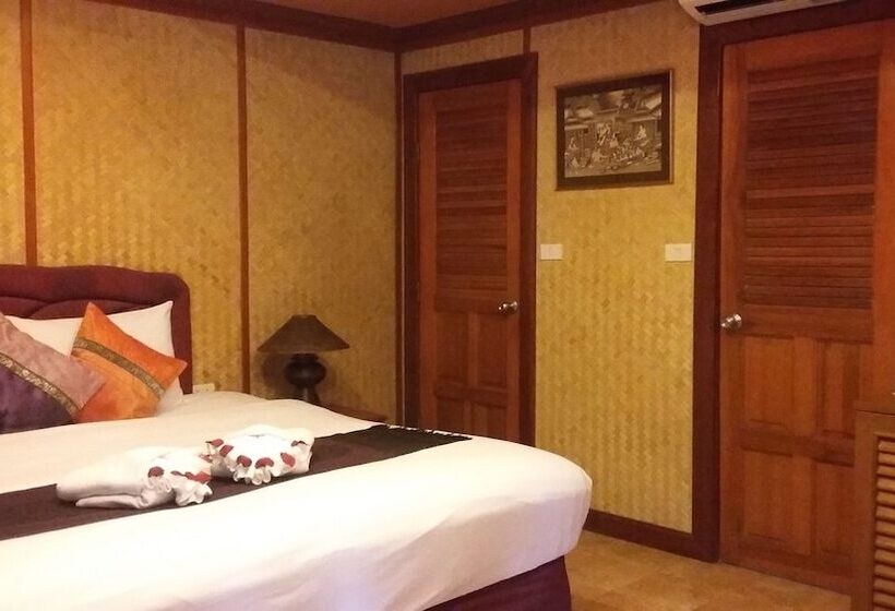 غرفة سوبيريور, Royal Phawadee Village Patong   2 Minutes Walk To The Beach