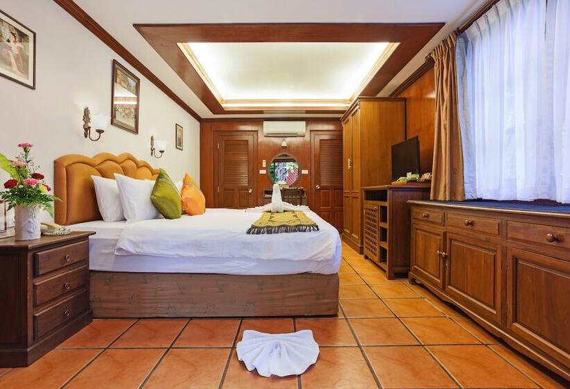 غرفة سوبيريور, Royal Phawadee Village Patong   2 Minutes Walk To The Beach
