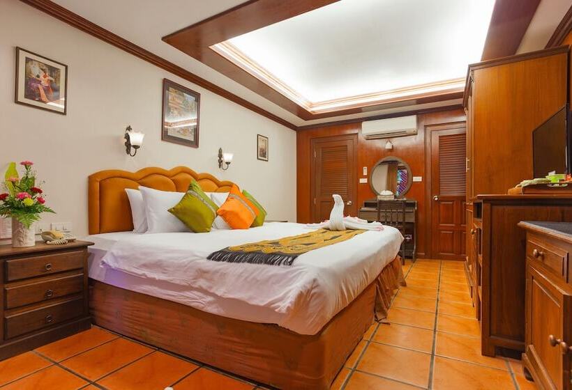 غرفة سوبيريور, Royal Phawadee Village Patong   2 Minutes Walk To The Beach