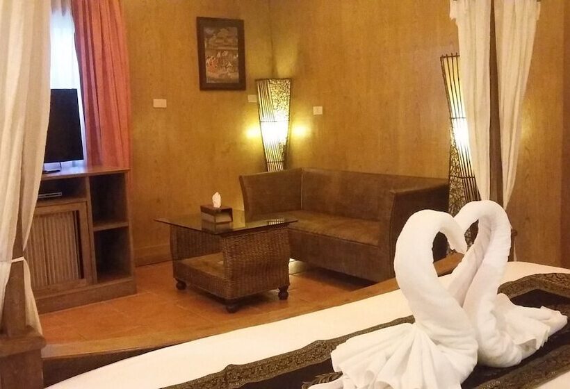 ‫فيلا غرفة نوم واحدة, Royal Phawadee Village Patong   2 Minutes Walk To The Beach