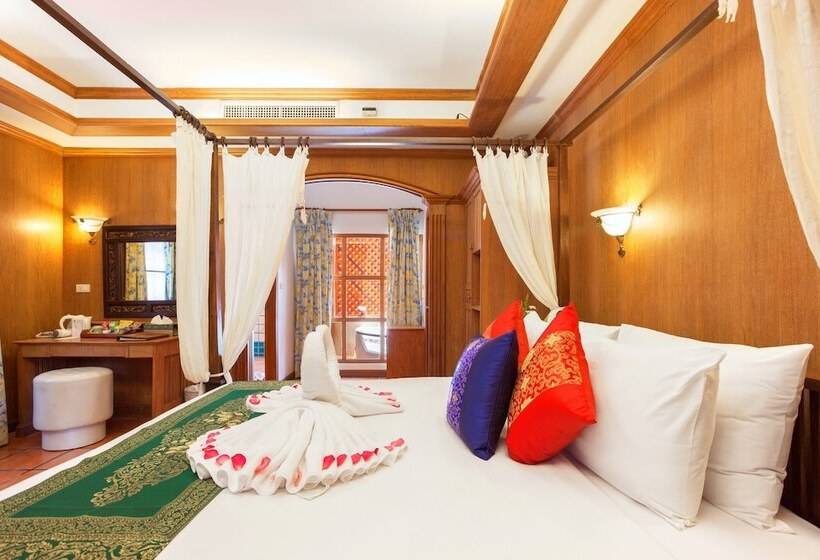 ‫فيلا غرفة نوم واحدة, Royal Phawadee Village Patong   2 Minutes Walk To The Beach