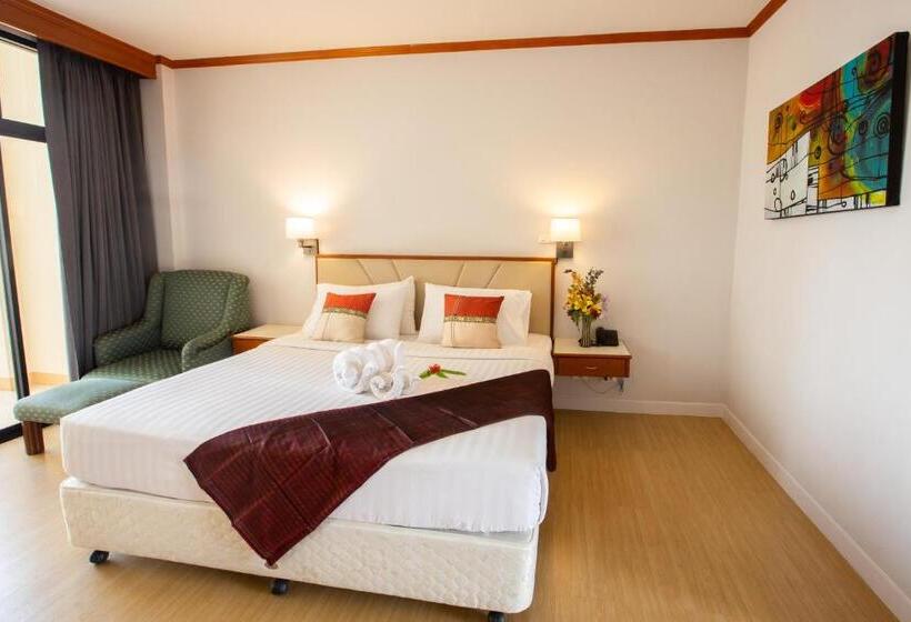 带大床的豪华间, Surin Majestic