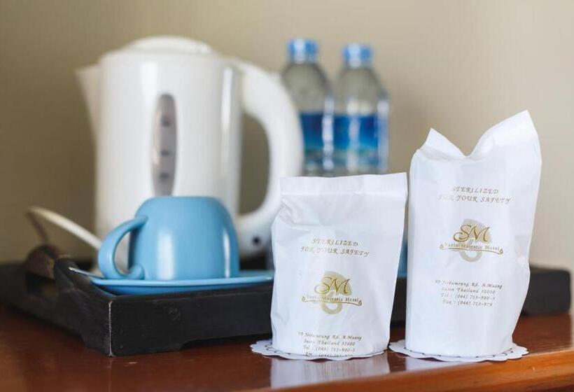 带大床的豪华间, Surin Majestic