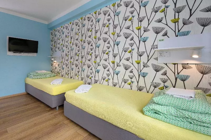 Vuode Makuusalissa, Premium Hostel