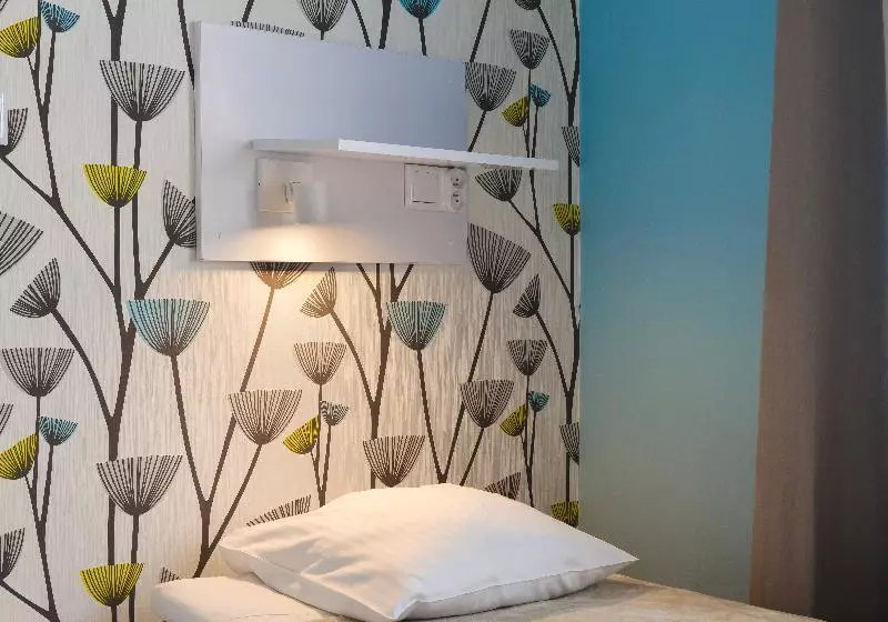 Standard Kolmen Hengen Huone, Premium Hostel