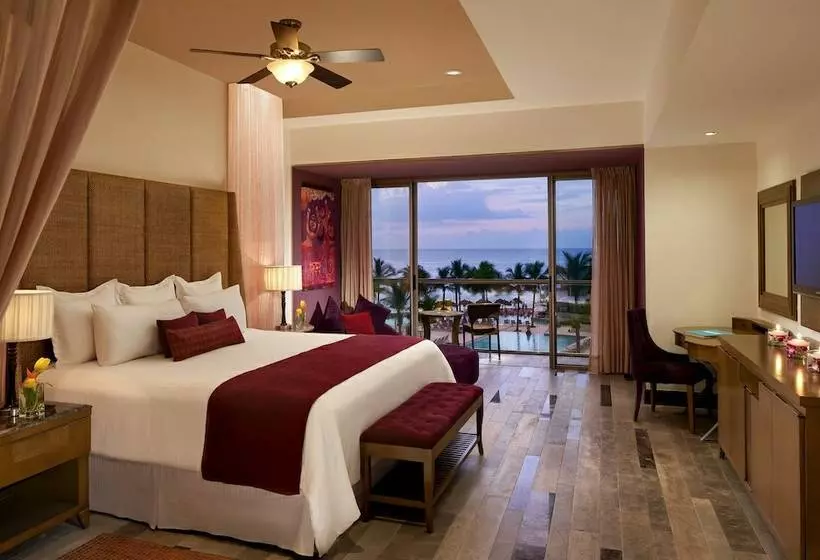 クラブジュニアスイート, Secrets Vallarta Bay Resort & Spa   Adults Only