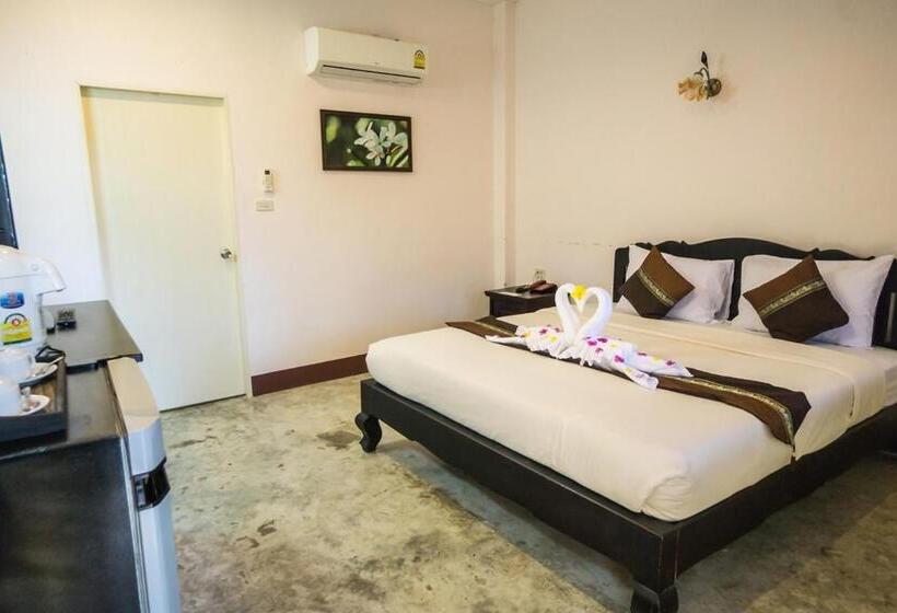 بنجلو قياسى مطلّ علي الحديقة, Chang Cliff Resort