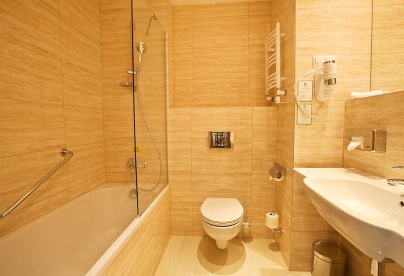 Номер Стандарт, Holiday Inn łódź, An Ihg