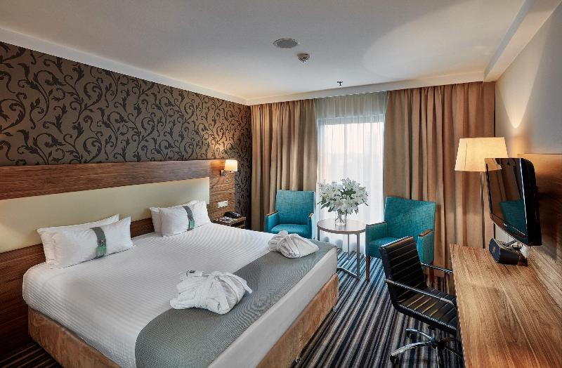 キングサイズベッドのエクゼクティブルーム, Holiday Inn łódź, An Ihg