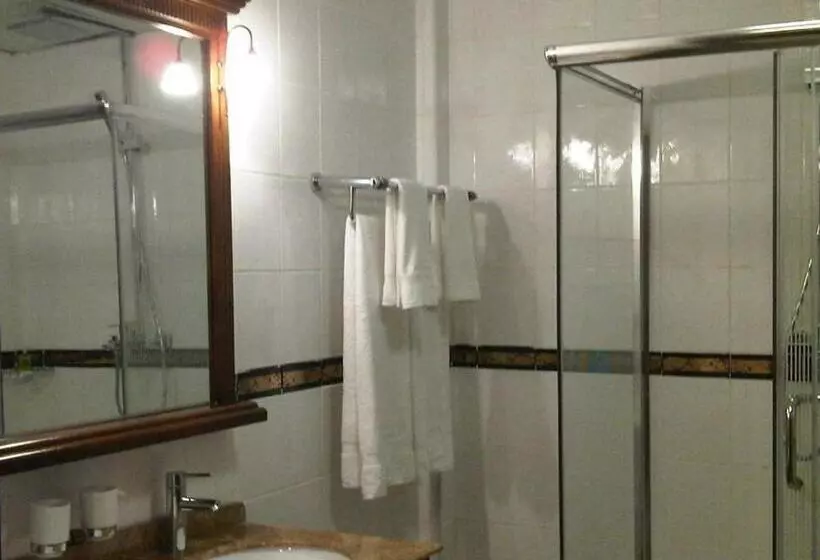 Suite met Kingsize Bed, Imperial Golf View