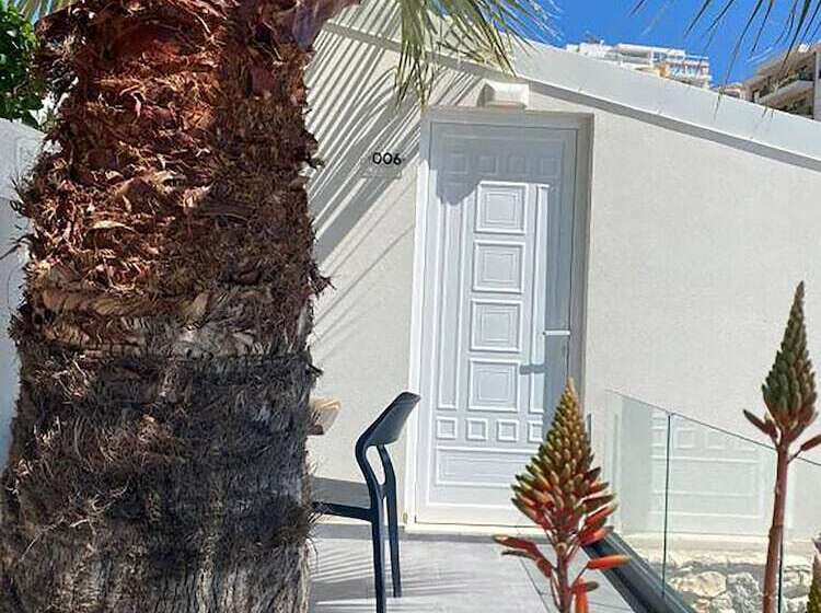 Triple Room Sea View, Nertili